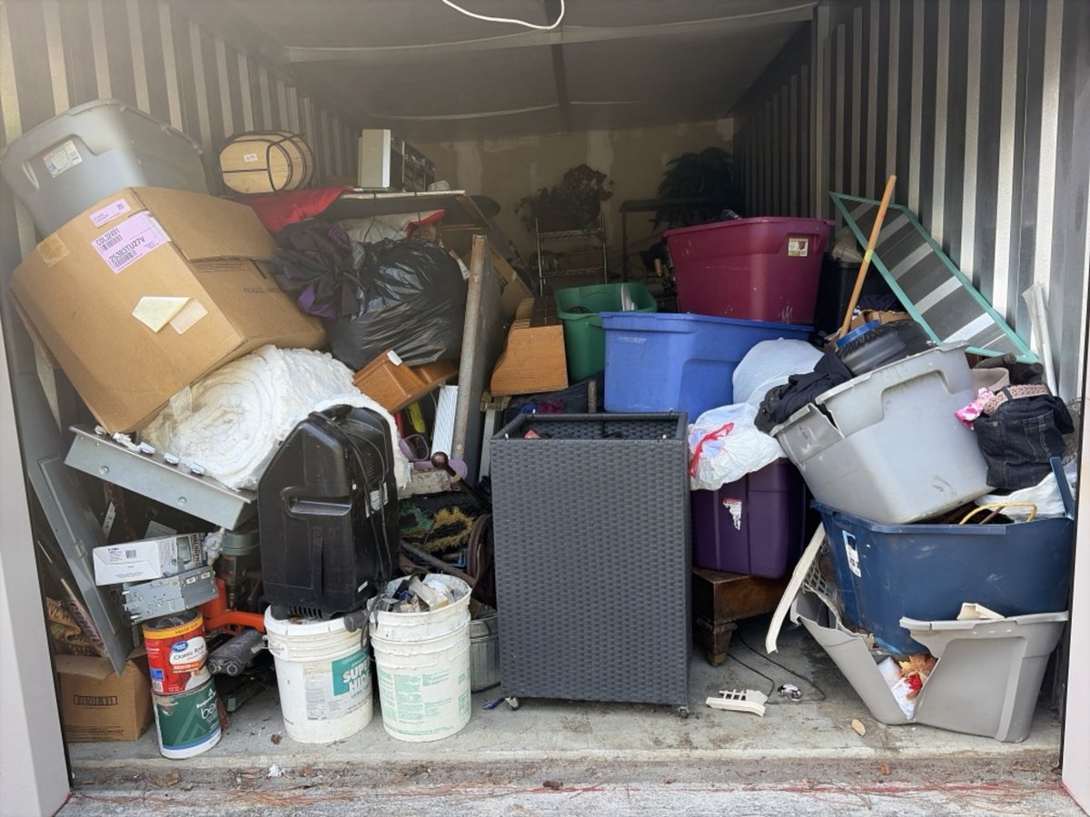10 x 20 storage unit in Wilmington, NC