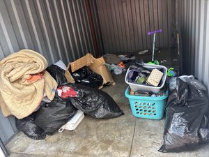 7 x 15 storage unit in Orlando, FL