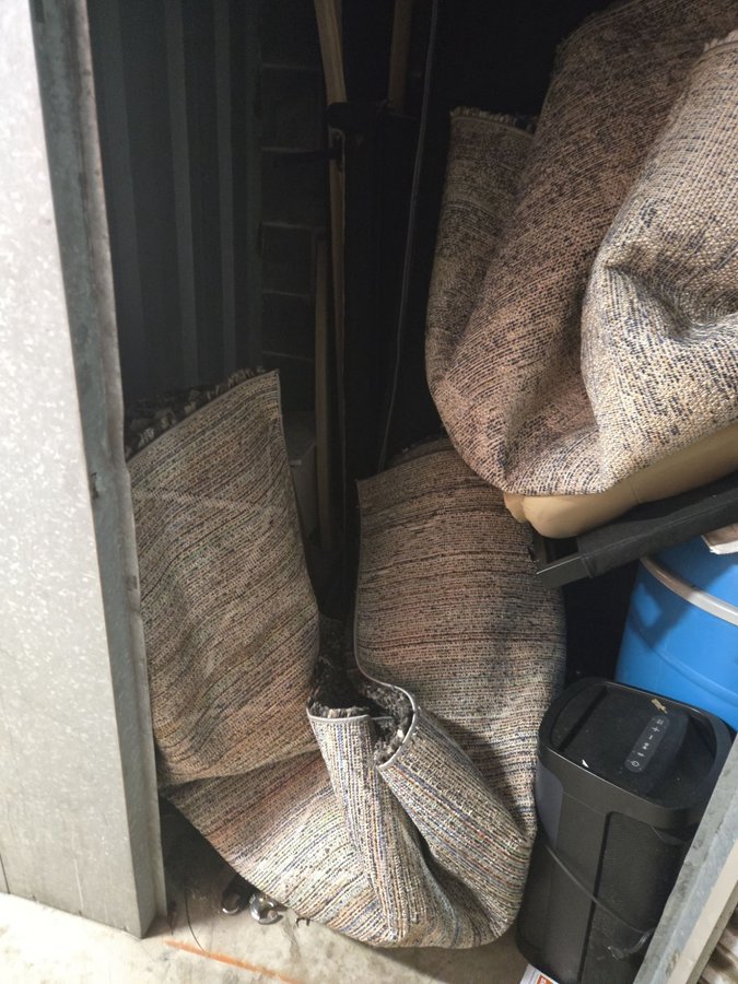 10 x 5 storage unit in Laurel, MD