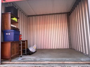 10 x 10 storage unit in Wilmington, NC