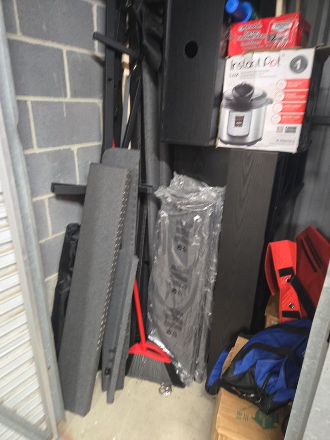 5 x 5 storage unit in Laurel, MD