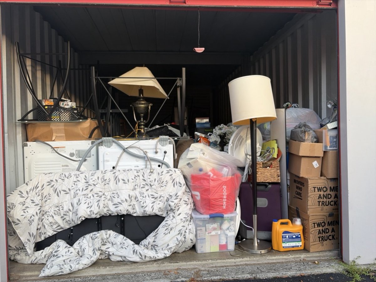 10 x 20 storage unit in Wilmington, NC