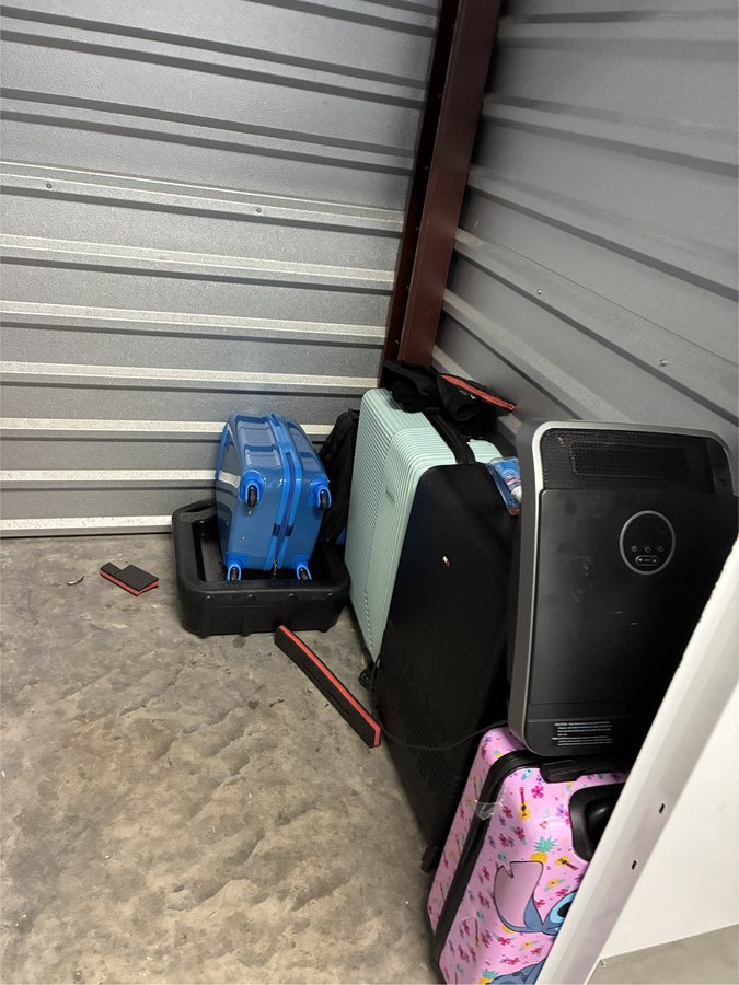 5 x 5 storage unit in Middletown, NY