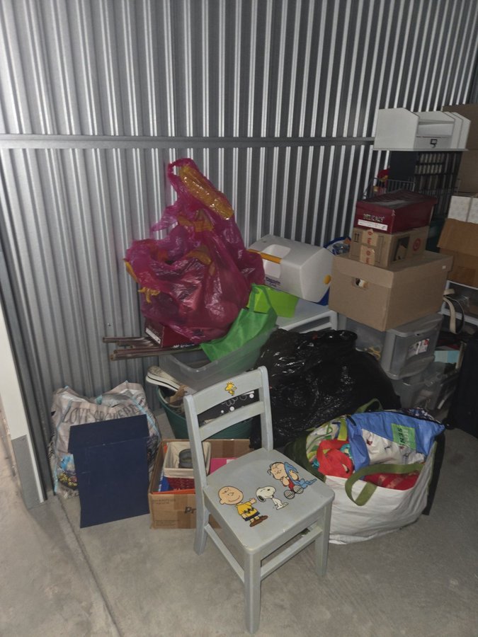 10 x 10 storage unit in Odenton, MD