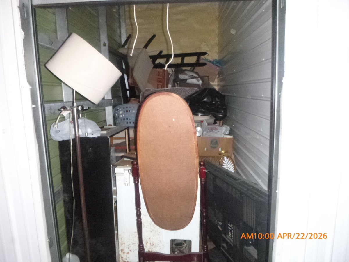 6 x 12 storage unit in Gary, IN