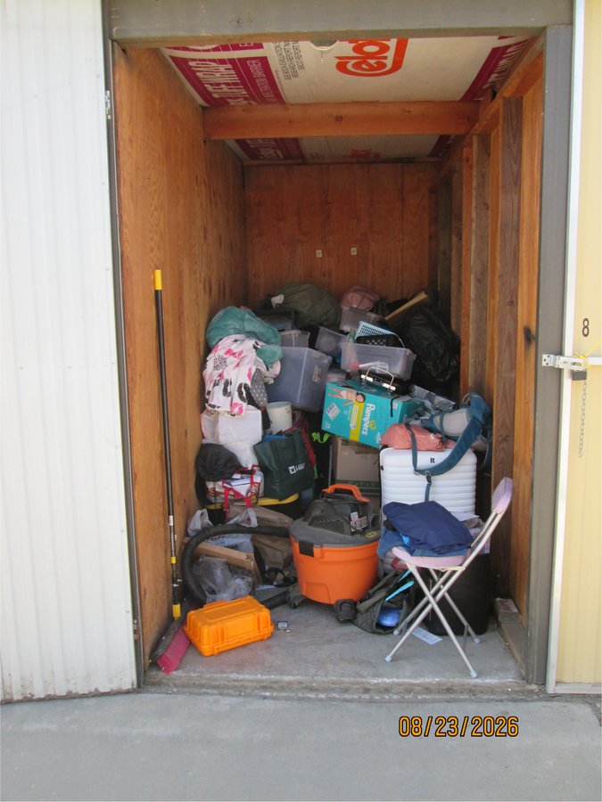 5 x 10 storage unit in Bakersfield, CA