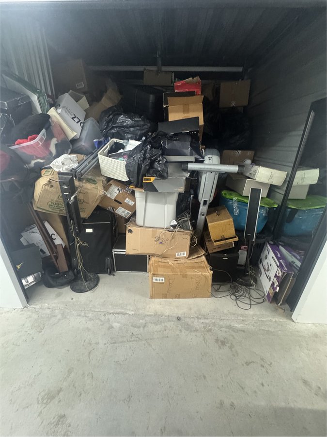 10 x 10 storage unit in Bronx, NY