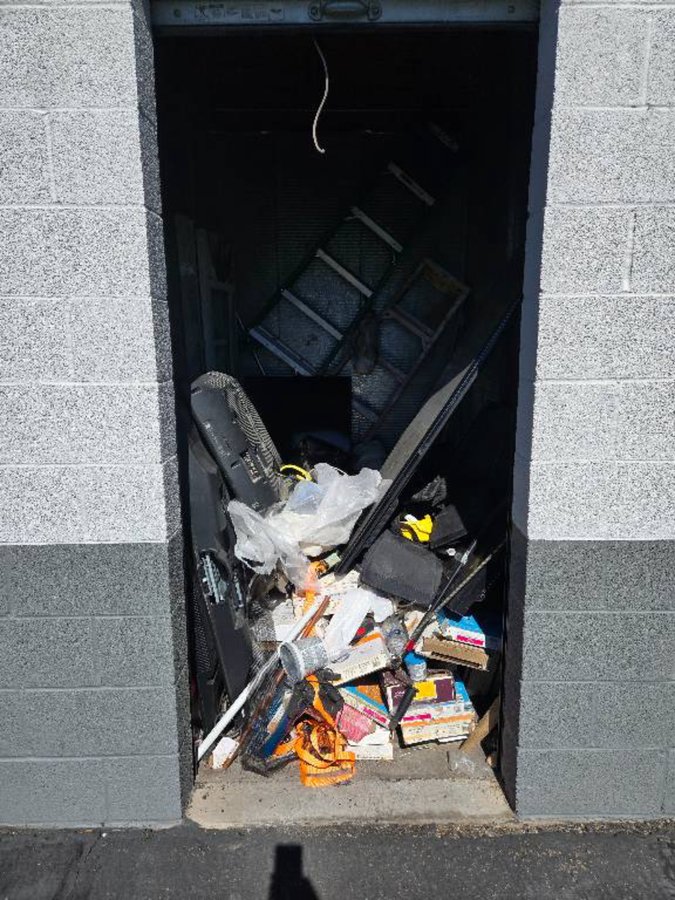 5 x 8 storage unit in Las Vegas, NV