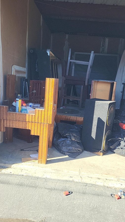 10 x 15 storage unit in Hemet, CA