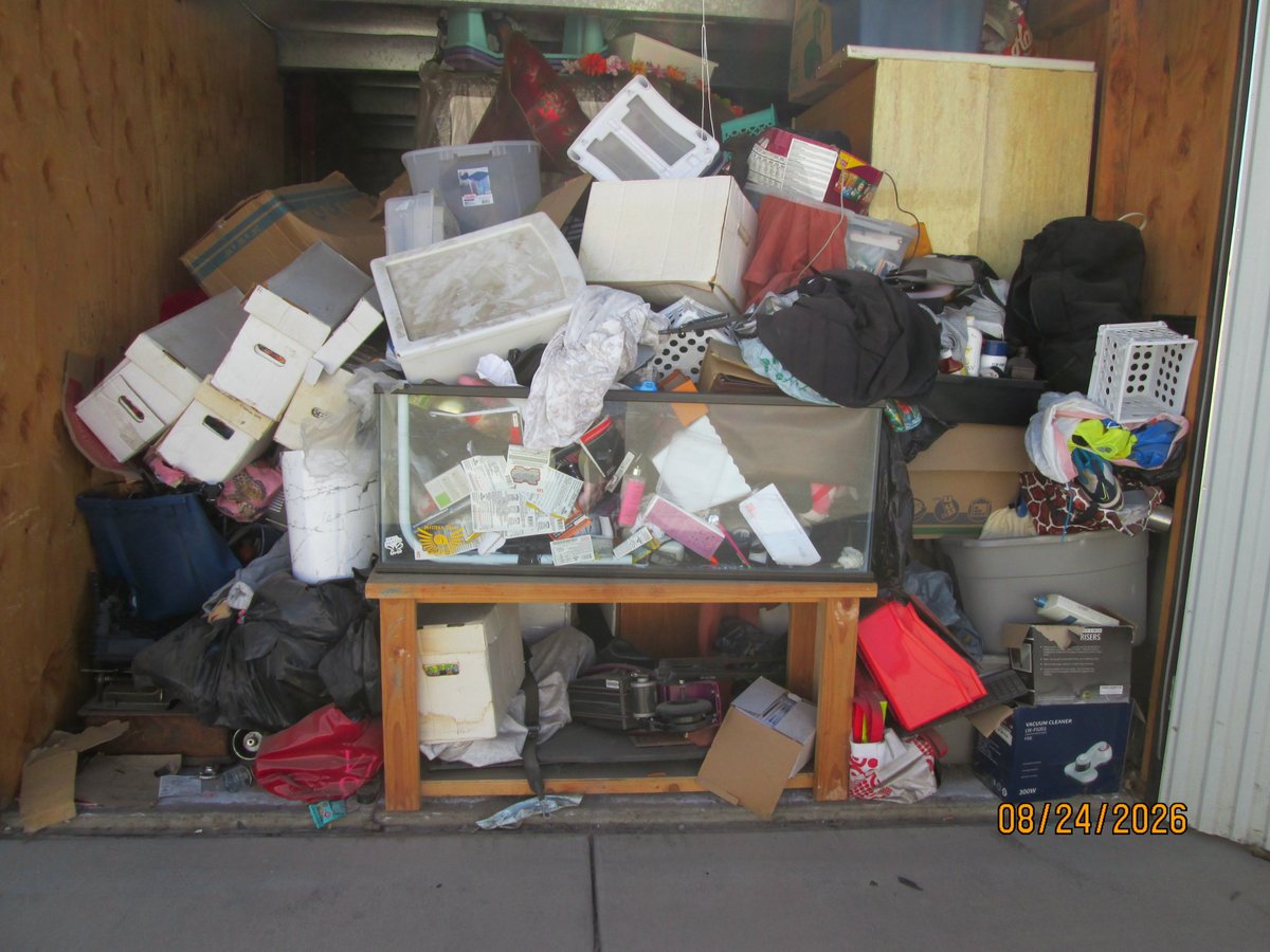 10 x 20 storage unit in Bakersfield, CA