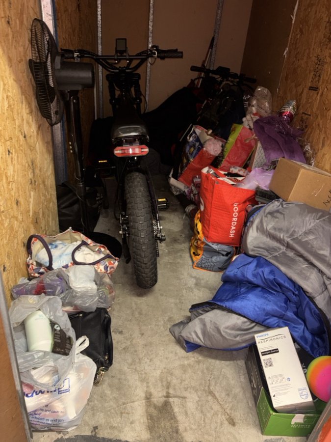 5 x 10 storage unit in Orlando, FL
