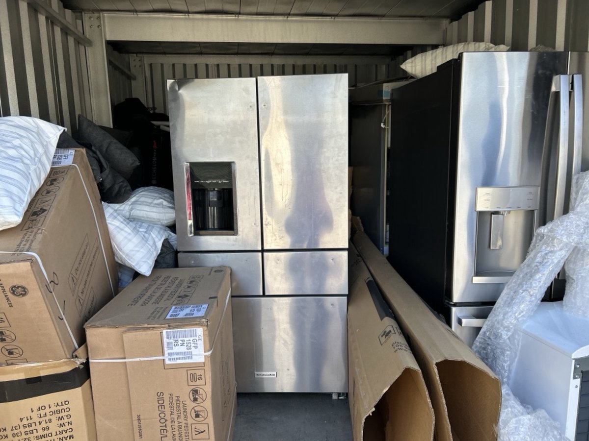 10 x 15 storage unit in Fayetteville, NC