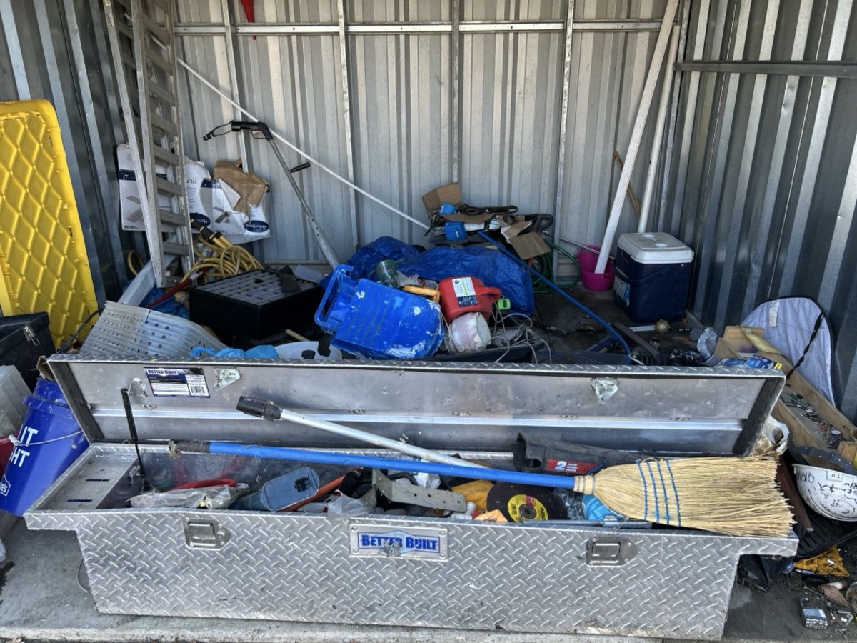 10 x 10 storage unit in Fayetteville, NC