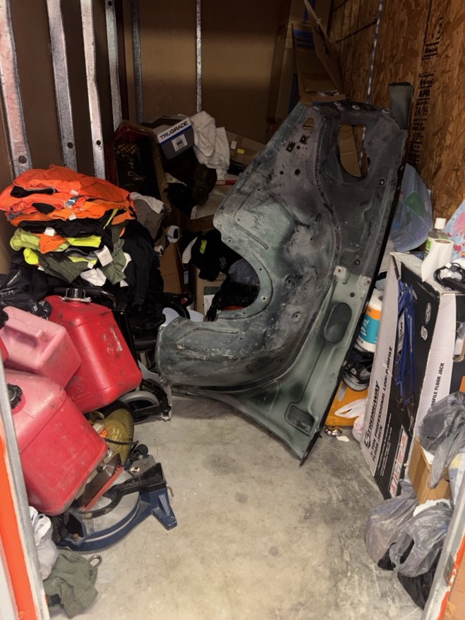 5 x 10 storage unit in Orlando, FL