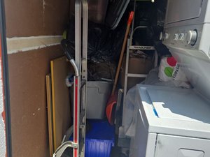 5 x 10 storage unit in Laurel, MD