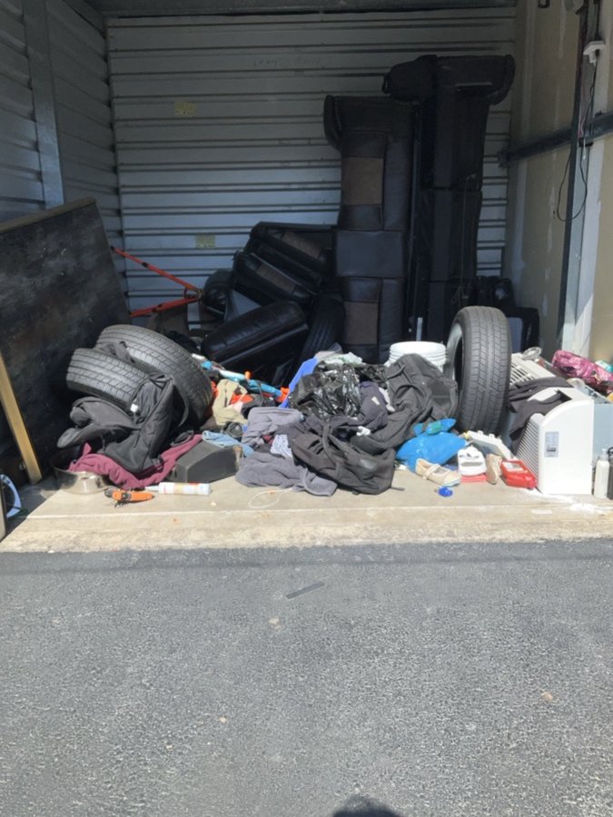 10 x 10 storage unit in Woodburn, OR