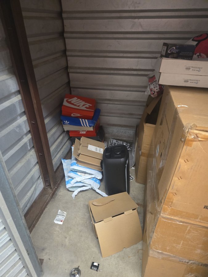 5 x 5 storage unit in Laurel, MD