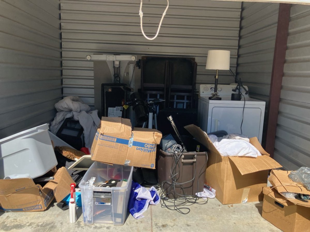 10 x 10 storage unit in Conyers, GA