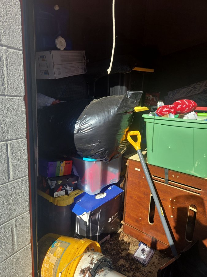 6 x 10 storage unit in Laurel, MD