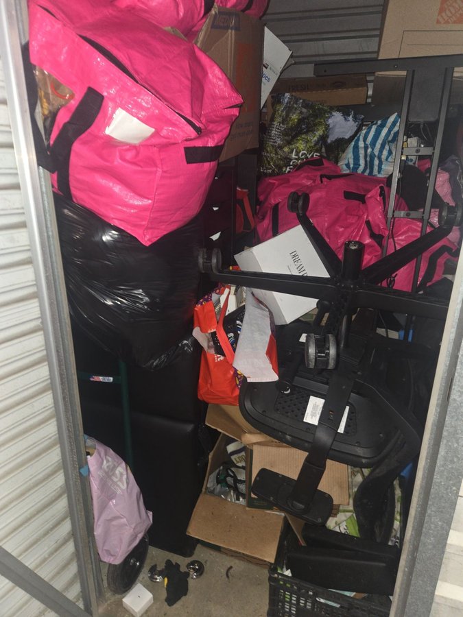 5 x 10 storage unit in Laurel, MD