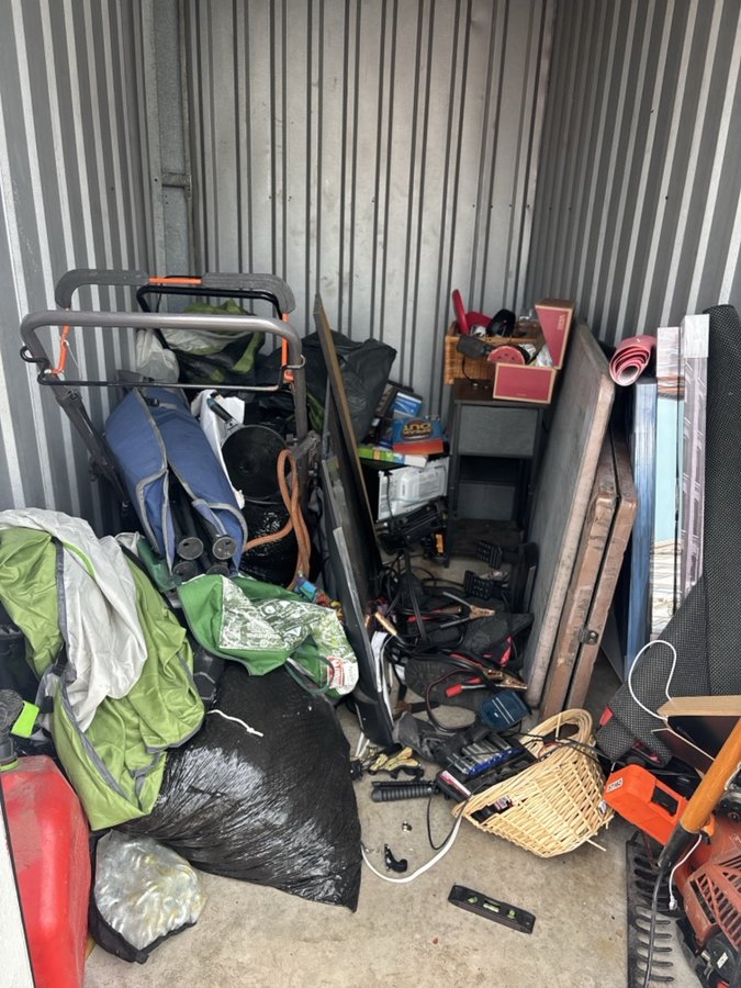 5 x 10 storage unit in Orlando, FL
