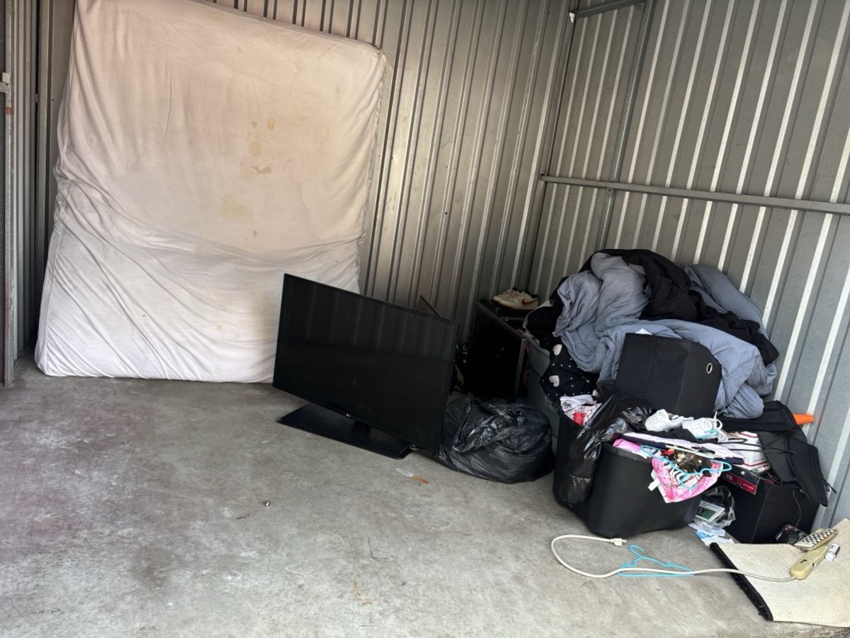 10 x 10 storage unit in Orlando, FL