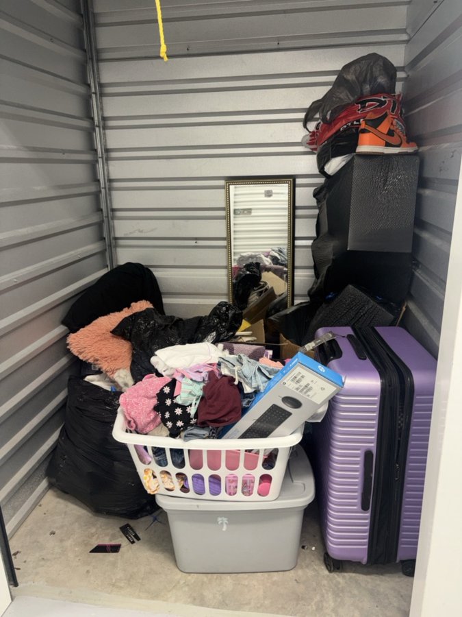 5 x 5 storage unit in Orlando, FL
