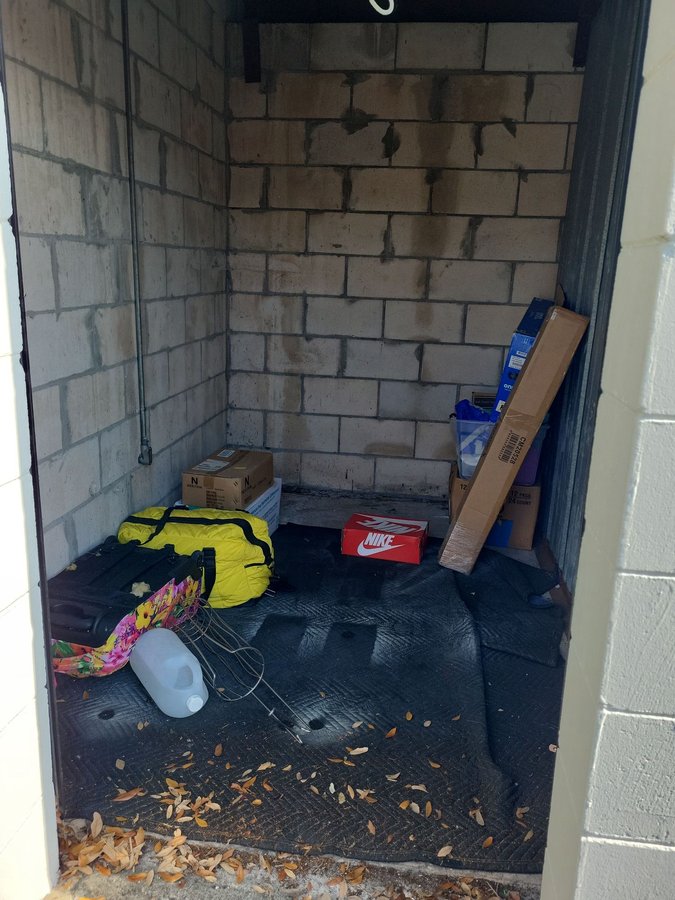 5 x 8 storage unit in Fern Park, FL