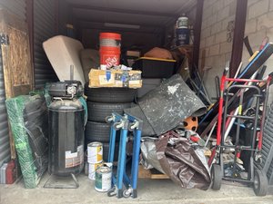 10 x 25 storage unit in Orlando, FL