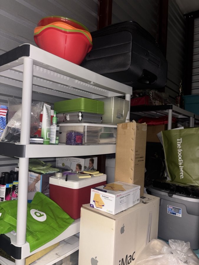 10 x 20 storage unit in Orlando, FL