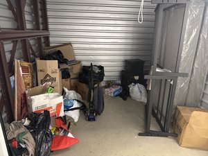 10 x 10 unit in Fayetteville