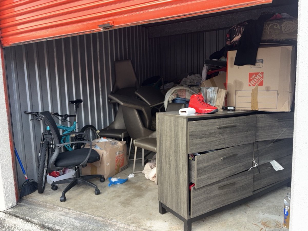 10 x 15 storage unit in Orlando, FL