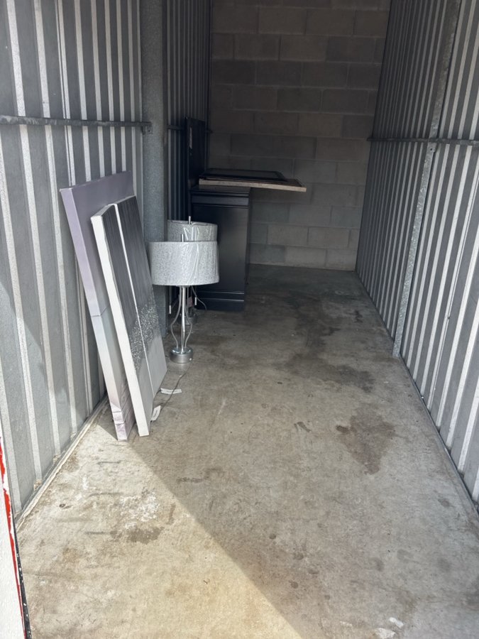 5 x 15 storage unit in Orlando, FL