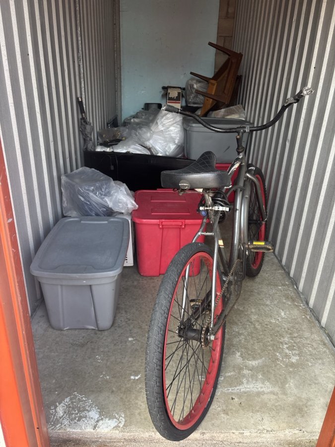 5 x 15 storage unit in Orlando, FL