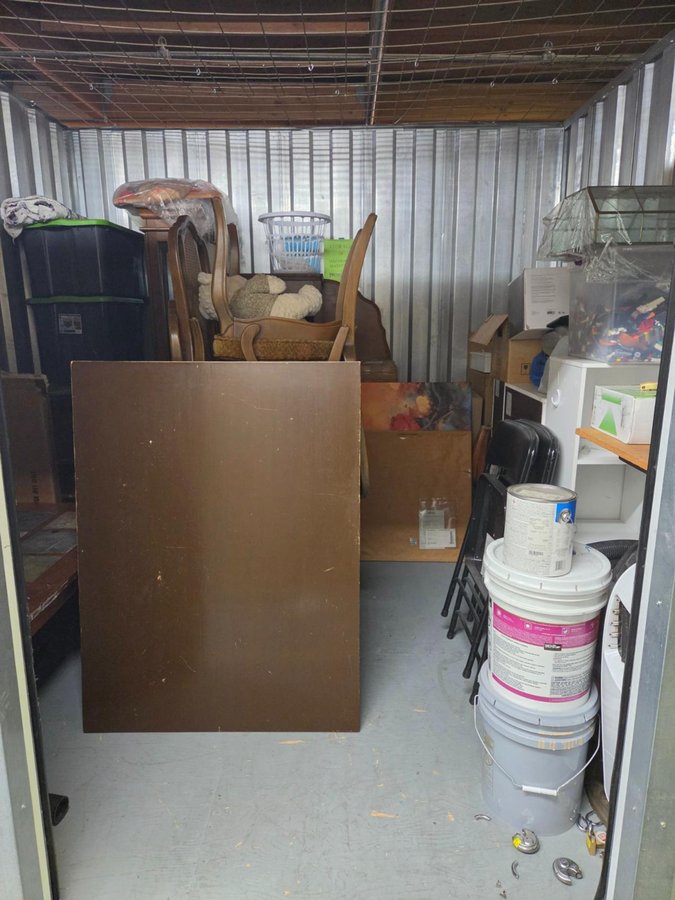 10 x 10 storage unit in Portland, OR