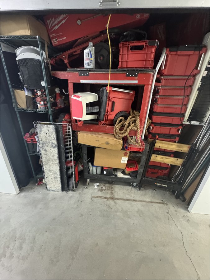 10 x 15 storage unit in Bronx, NY