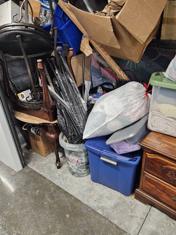 10 x 10 storage unit in Tallahassee, FL