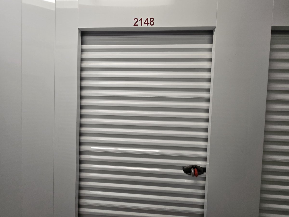 5 x 10 storage unit in Des Moines, IA