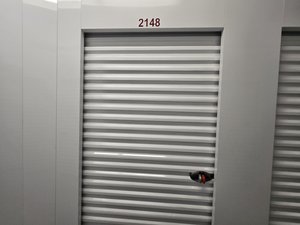 5 x 10 storage unit in Des Moines, IA
