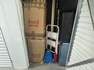 5 x 10 unit in Bronx