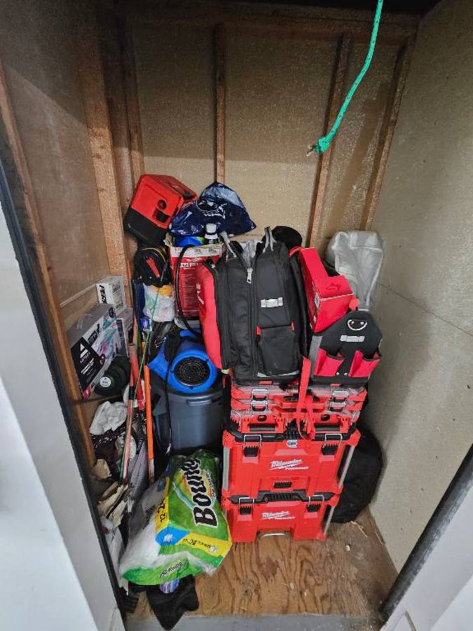 4 x 5 storage unit in San Diego, CA