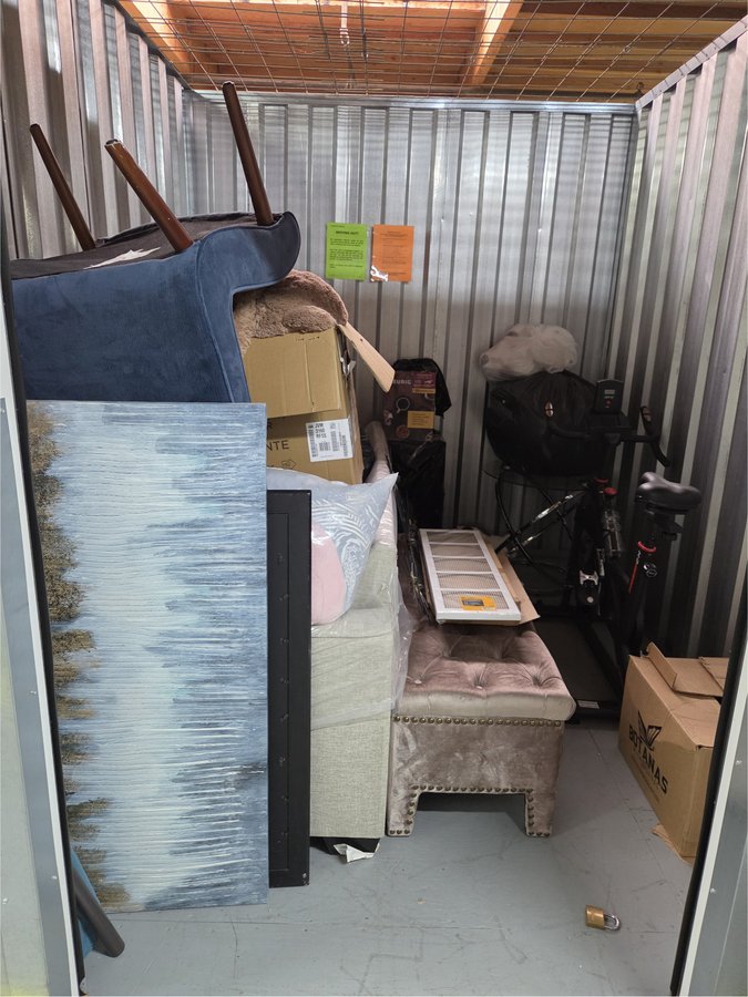 7 x 10 storage unit in Portland, OR