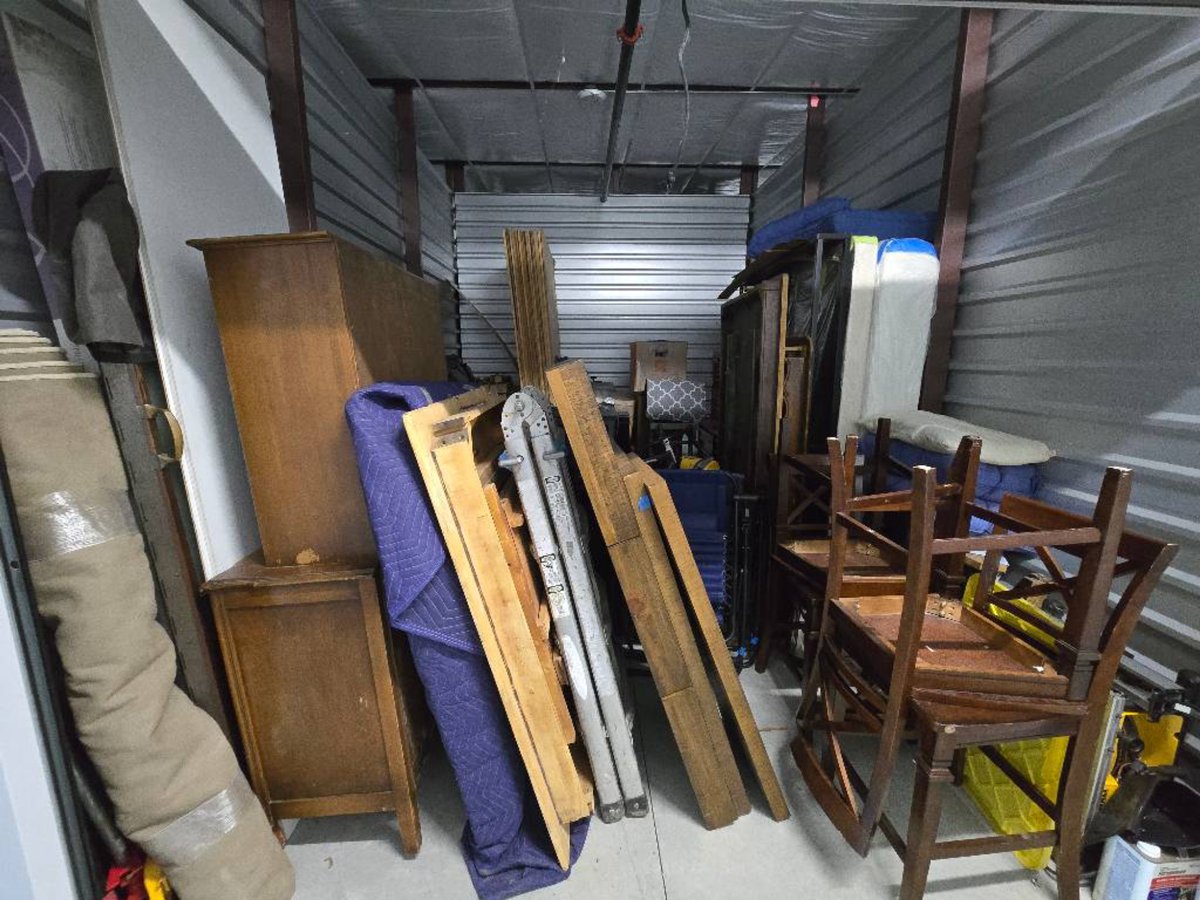 10 x 15 storage unit in San Antonio, TX