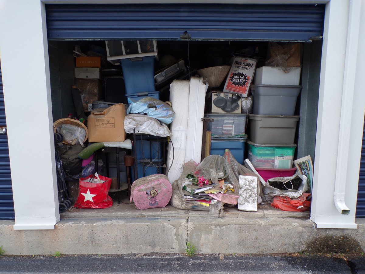 10 x 15 storage unit in Albany, NY