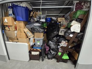 10 x 15 storage unit in Bethesda, MD