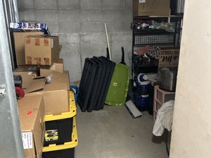 10 x 10 storage unit in Florissant, MO