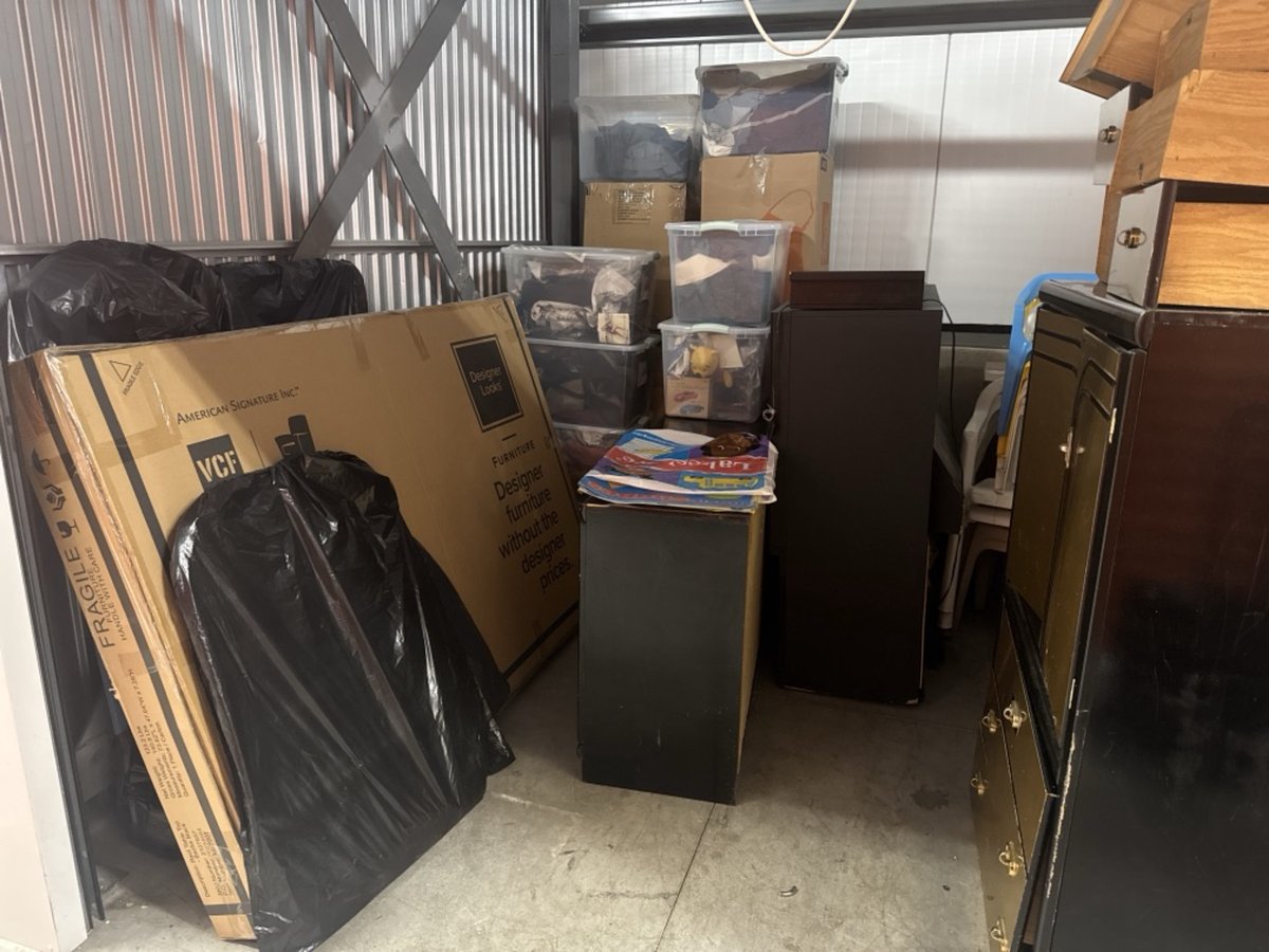 10 x 10 storage unit in Owings Mills, MD