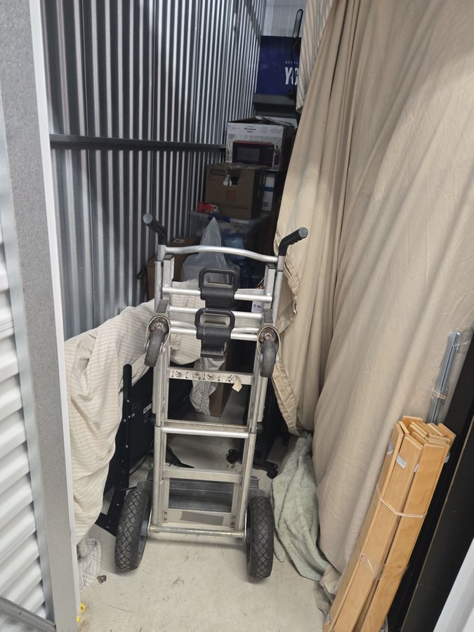 5 x 10 storage unit in Owings Mills, MD
