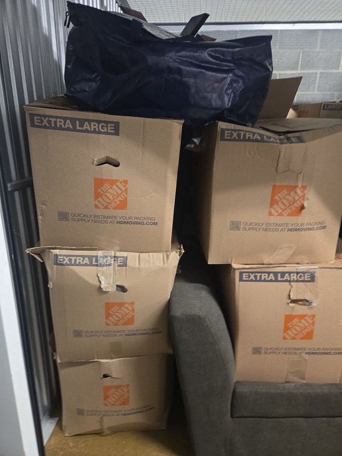 20 x 10 storage unit in Towson, MD