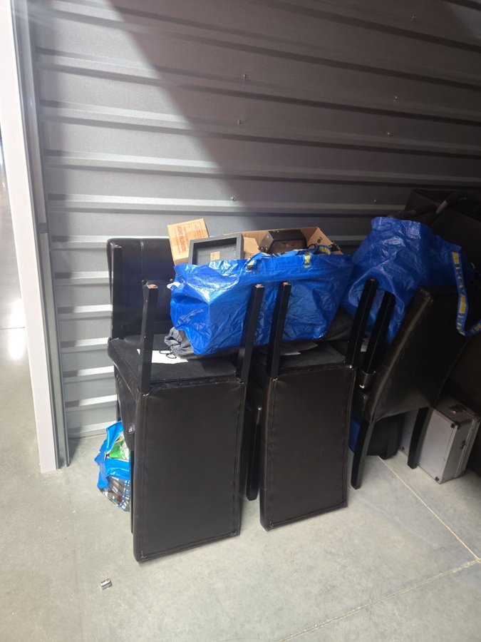 10 x 20 storage unit in Lutherville Timonium, MD